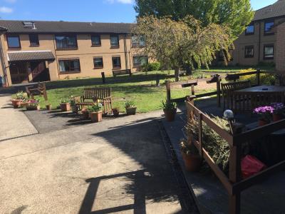 Rear of Lincol Court