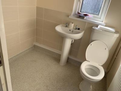 bathroom wet room floor