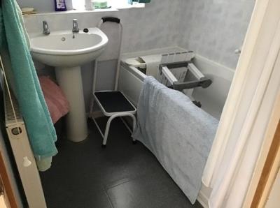 Bath with Overhead Shower